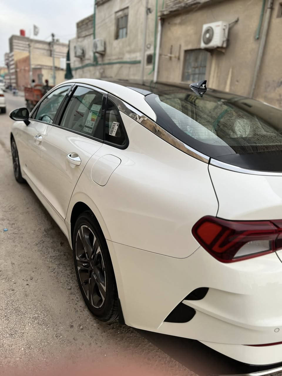 السلام عليكم k5 موديل2023 خليجي رقم بغداد بسمي حره السياره مكفوله بس بيها طخه زيبلجام
السلام عليكم k5 موديل2023 خليجي رقم بغداد بسمي حره السياره مكفوله بس بيها طخه بلجاملق قليله ماشيه 68 ألف 

***********
