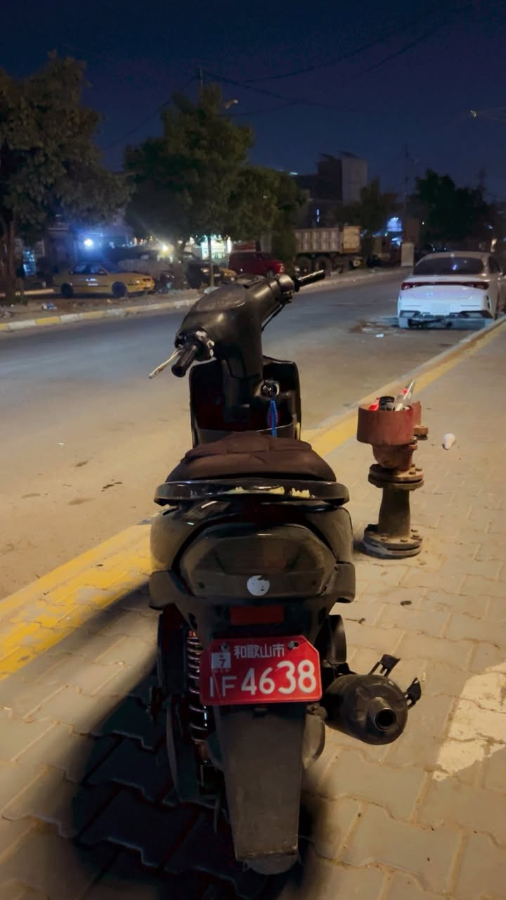 سلام وعليكم دراجه ماكس عدلة دراجه شلعه ومعدل  صالنصهFM رياضي دراجه كامله كهربايات شغاله بس يرادله كلوبات بلاديه ممفتوحه بيه شيال رياضي ودبل رياضي السلف يرادله بس شخاطه تجي وشوف السعر450
مكاني بغداد المنصور الرقم ***********
