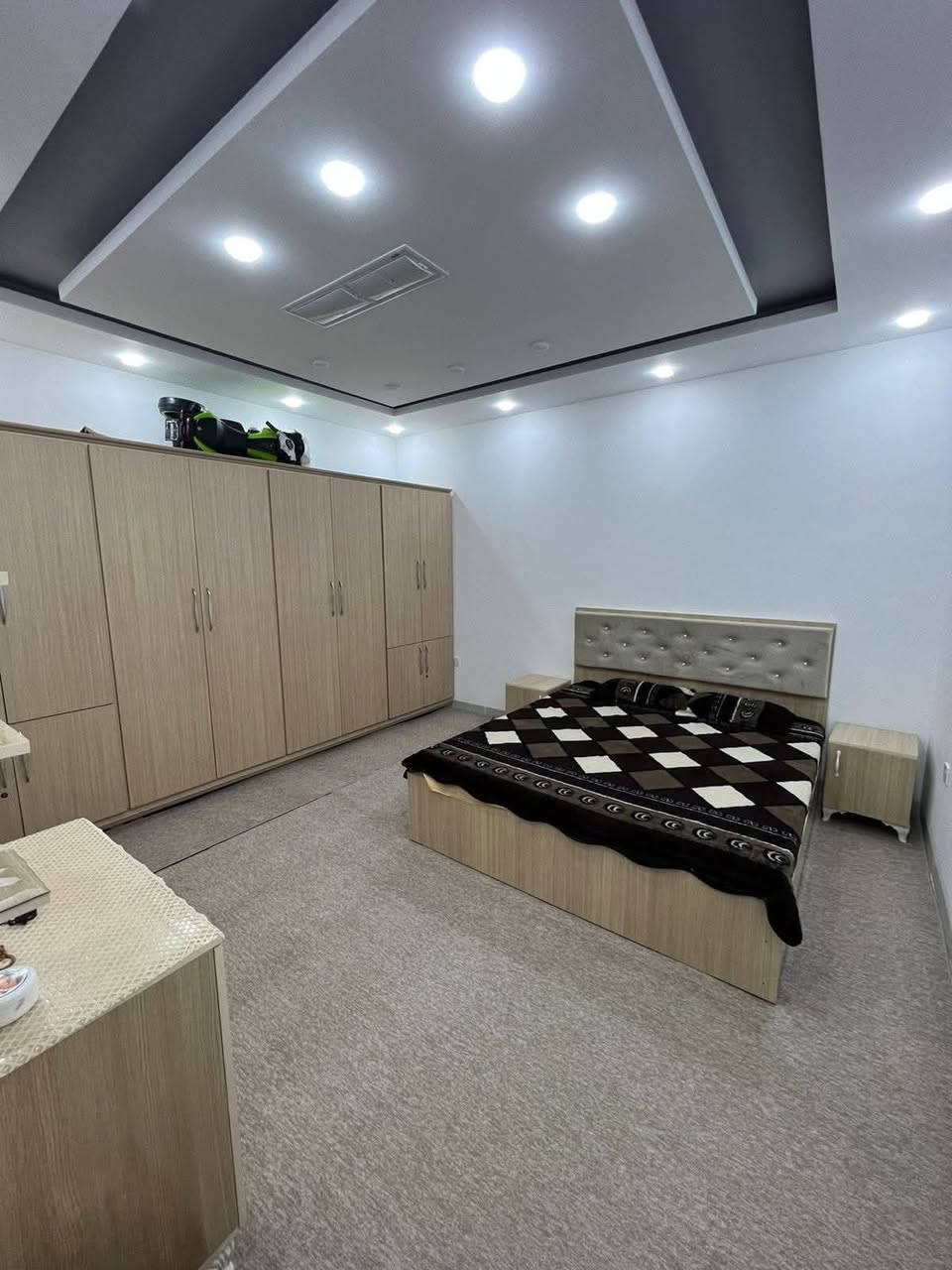 #اعلان_سكني 📒
دار للبيع في حي الاطباء
#المساحة/  ٣٠٠ متر/
#الجبهة/ ١٥ متر  /
#الطابق١//  ٣ غرفة نوم   استقبال مطبخ صالة صحيات 
#الطابق٢//  ٣ غرف نوم مطبخ صالة صحيات

#***********
#***********

قناة التلكرام/
https://t.me/Mosul_Realestate

موقع الانستا/
https://www.instagram.com/mosul_realestate

قناة اليوتيوب/
https://youtube.com/@mosul_real_estate

#مؤمن_للعقار 
#اعلان_تجاري
#اعلان_سكني
#الصديق #الحدباء #الكندي #البلديات #السُكر #الكفاءات #المثنى #النور #البريد #المصارف #الزهور #القادسية #الايمن #الايسر 
#الموصل
#نينوى
#العراق
