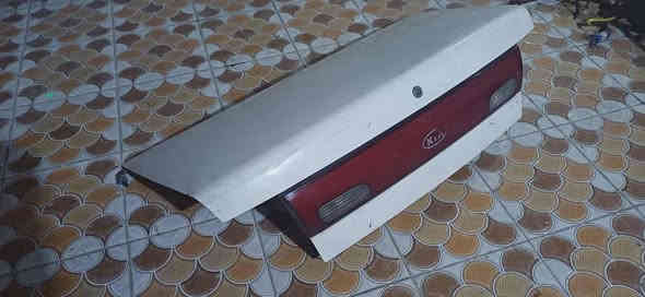 السلام عليكم صندوك جنطه سيفيا 95. حاويه بلادي نضيف جدا اليحتاجه يتصل *********** أو *********** الخط الثاني بي واتساب
