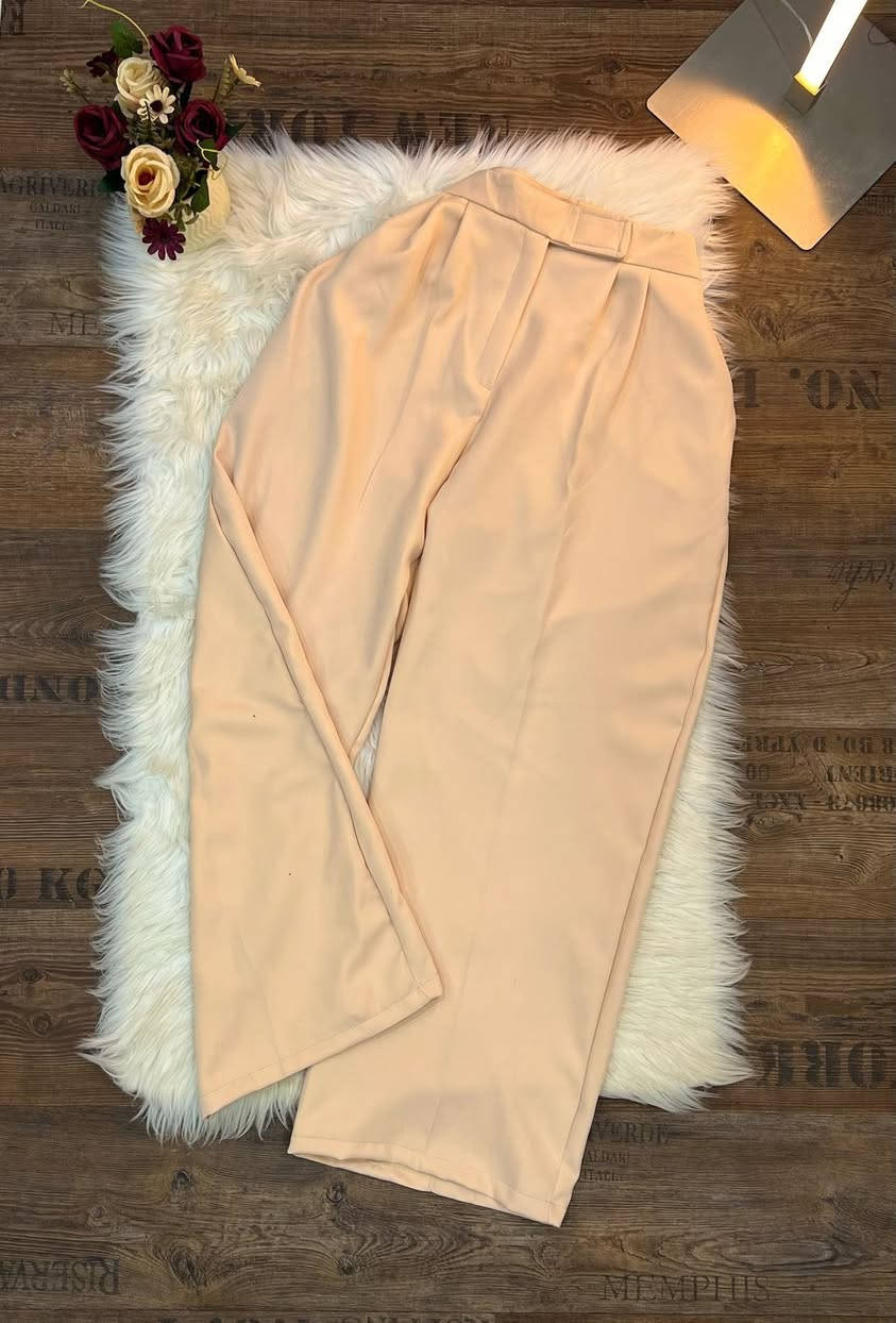 السعر 10
قياسات 38لل50


**إذا كنت صاحب هذا الإعلان وتريد حذفه لأي سبب، رجاءا أرسل رسالة إلى الدعم الفني**