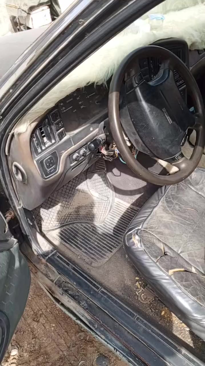 السلام عليكم رخصه الادمن سياره بروجرام للبيع سعر 1,700 مليون       مكان السياره راوه تحويل ثاني يوم ضغط السنويه بال 18 ***********
