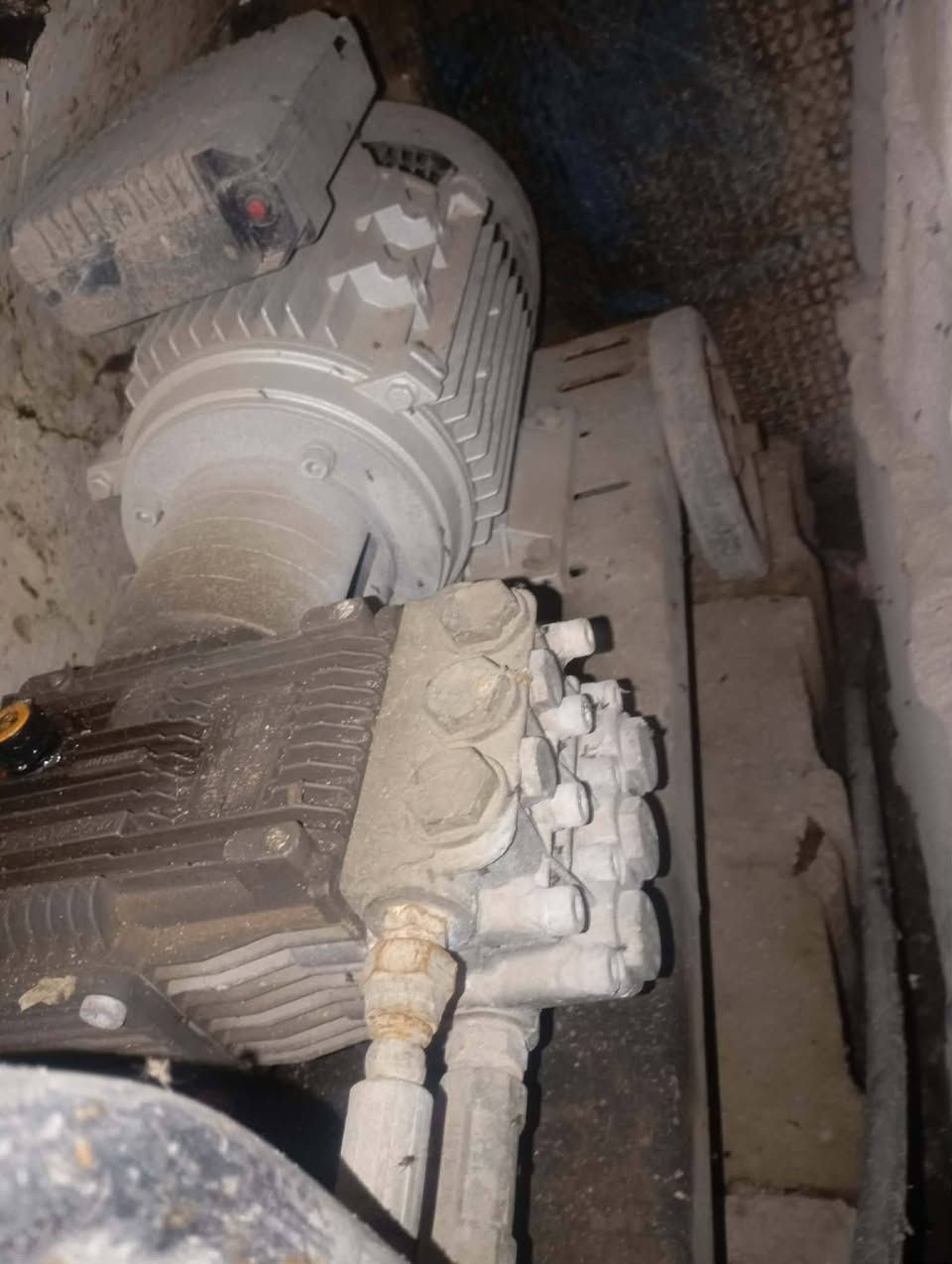 السلام عليكم غراض محطة غسل كامله للبيع السعر 3 مليون وبيهن مجال ناصرية سوق الشيوخ 
***********
