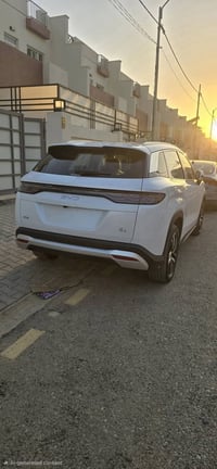 🔹 للبيع BYD Song L Flagship موديل 2025 🔹 ▪️ اللون: أبيض لؤلؤي ▪️ المسا...