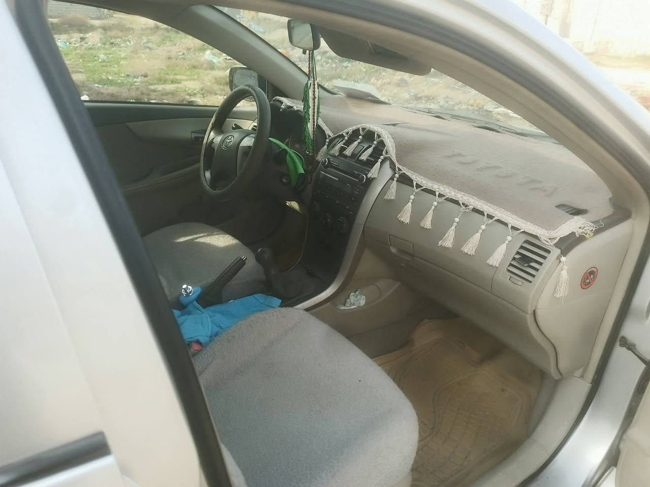 السلام عليكم البيع كورلا موديل 2008 محدثة 13 السيارةمكفولة مكينة وكير تتفة تبريد ثلج السيارة بيهة قطعتين صبغ فقط السيارة تخم تاير جديد صدر امامي خلفي.مذب.عليهة.ربع.دينار.بسمي سنوية 30 شرط التحويل  السيارسعرهة 95.وبيهة.مجال ديالى شهربان ***********
