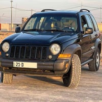 للبيع جيب لبيرتي 2006 وارد أمريكي بدون حادث فقط صبغ بنيد وقمارة بسبب ا...