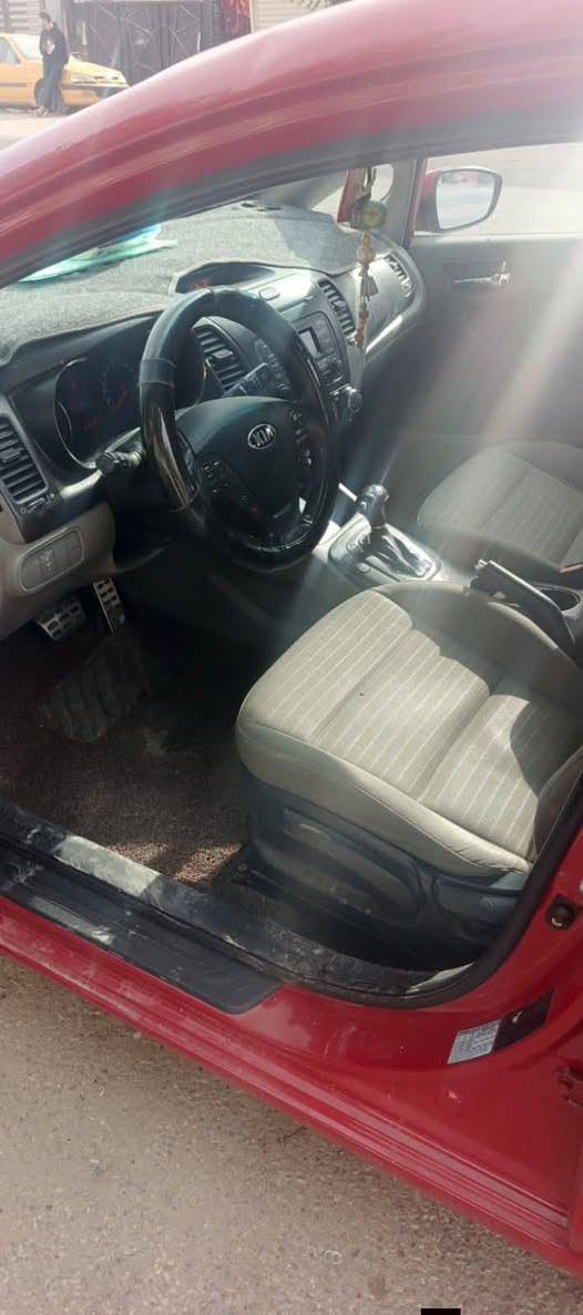 السلام عليكم.. للبيع كيا سيراتو ٢٠١٥ فول مواصفات فول ماعدا البصمه . مكفوله كفاله عامه عدا بارد جدا بسيط بالباب الخلفي. السعر130يها مجال الشراي للاستفسار *********** السياره مكفوله محرك ١٦٠٠ والبنيد مبدل  العنوان حي العامل تواصل رقم بي وات ساب ممتواجد ع الفيس
