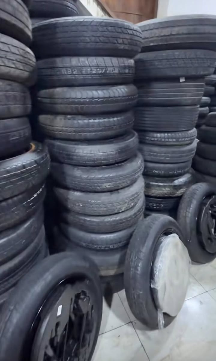 السلام عليكم يوجد لدينا ‏أغراض بي واي دي تاير اسبير +جك مع الفلينه  السعر 65عرض خاص رقم واتساب ***********
