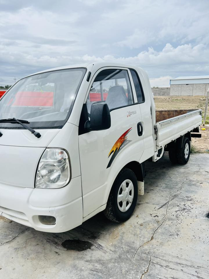 ‏سلام عليكم كيا للبيع موديل 2012 كفالة عامة تحويل ثاني يوم محرك جديد كير جديد()&***********
