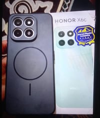 هونر X6C نضيف ما مستعمل هواي بل شحن زين ما يصرف ويا كفر وشاحنة وكارتون...