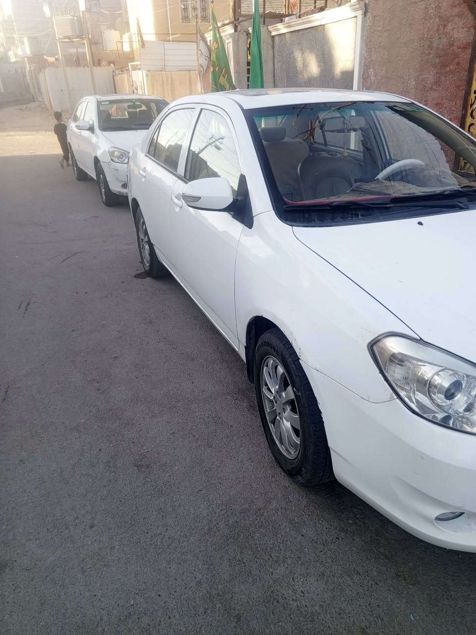بي وايدي جي3 محرك نحله 1800محرك وكير مكفولات كهربائيات شغاله تبريد شغال السياره بلاديه بيه صبغ بل هالات قطع ودوسات قطع قليله وصنودك بي طعجه رجعت بك وضربته موضح بالصورة السياره بلاديه مكفوله السعر،(،48) اتصال ***********وتساب***********
