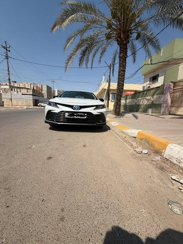 للبيع 
بسعر مغري 
كامري ٢٠٢٣ خليجي GLE 
مكفولة بيها ملاحظات بسيطة جدا 
رقم بغداد وباسمي 
للاستفسار الاتصال بالرقم 
***********
