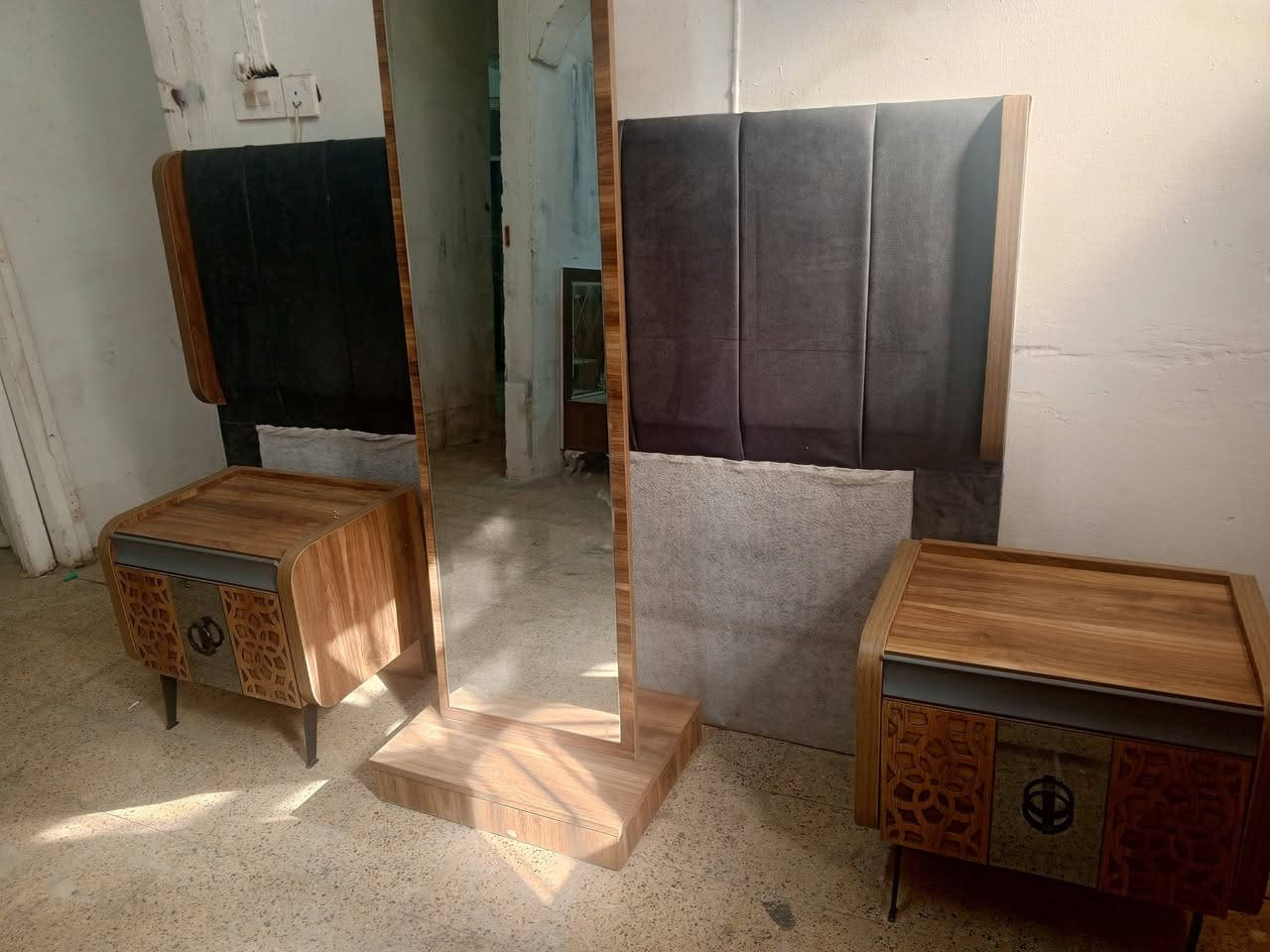 غرفة نوم تركي مستعملة تتكون من6 قطع نظافة 95%100 عنوان المعرض.   
معرض الحياة ..موصل سايدين القادسية الثانية مجاور مجمع الضمان الطبي او شركة أسيد للاتصال او الاستفسار ***********
***********
يتوفر واتساب الشد والنقل مجاني داخل الموصل وضواحيها
