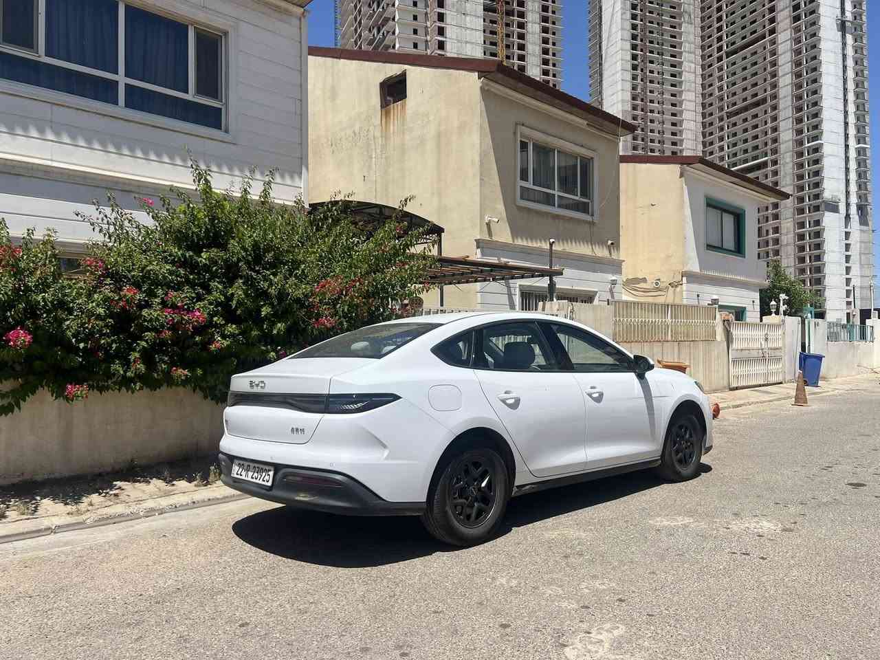 BYD SEAL 05 2100km
مۆدیل: ٢٠٢٥
رەنگ: سپی
ماوەی رۆیشتن: ١١،٠٠٠کم
ناو سپی کوشین جلد
پاتری: ٥٥کم
شاحینەی بلادی خۆی لەگەلە.
*. بی سبوغ و بی سارد بی تەزرە. گیر ومەکینە بەشەرت.

شوین: هەولێر

💵💵 13500$

بي واي دي سيل٥
موديل: ٢٠٢٥
لون: أبيض
مسافة المقطوعه: ١١،٠٠٠كم
داخل أبيض 
باتري: ٥٥كم
شاحنة بلادي شريكه
بدون صبغ و بارد و حالوب. كير ومحرك بشرط.
موقع: أربيل

💵:13500$
0️⃣7️⃣5️⃣0️⃣6️⃣0️⃣0️⃣7️⃣6️⃣0️⃣0️⃣


**إذا كنت صاحب هذا الإعلان وتريد حذفه لأي سبب، رجاءا أرسل رسالة إلى الدعم الفني**