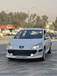 بيجو ٢٠٠٦ • بدون صبغ • قير ومحرك أولى