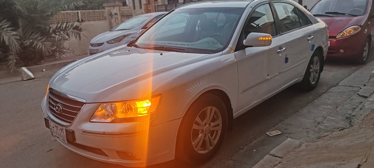 بيع او مراوس
 السلام عليكم سوناتا ٢٠١٠ خليجي مكينه ٢٤٠٠ فتحه تحكم اشاير بل المري ويل كب تبريد تدفئه رقم بغداد بأسمي سعره ١٢٥
للاستفسار الاتصال على *********** مكانه بغداد حي تونس...غير متواجد عل الفيس
