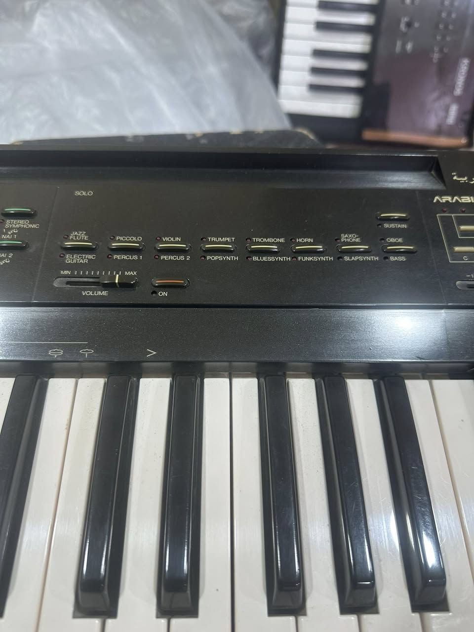 psr 62 YAMAHA دكمه كلهن لمس مابي اي تصليح فقط بي كسر زغير بالركن ومصوره فوليمات كلهن شغلات مع بدل الاصلي +محوله  السعر ٣٥٠ اللف مكاني البصره ***********
