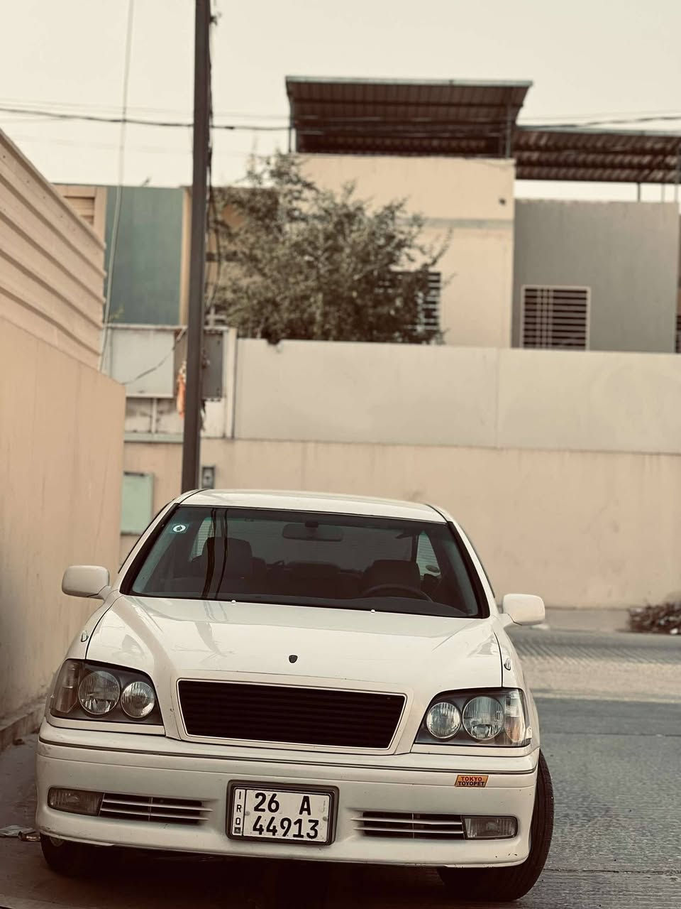 سلام عليكم
✅كراون ملكه 
✅2003كرستال اصل 
✅4دكم +برده كهرباء 
✅غرف اربع كراسي كهرباء مع غرف جلد بيجي 
✅ تحويرت نجف فوك وجوه دشبول عارف العيساوي 
✅ مري شفط مع هيتر +سيدي 6اقراص +بلاتوث 
✅ استيرن كهرباء +محرك ديفور جبير  3000 شاصي 175
✅ شاشه كرستال  ترحيب +مضخم صوت فد شي
✅ تبريدامامي خلفي مع سبلت وتدفئه
✅تخم تاير مع حداديه جديده 
✅قفل وفتح عن بعد 
✅السياره كفاله عامه  من الضربه و نقل جثه وكصه واصوليات 
✅ رقم صلاح الدين  انكليزي 
✅ويل كب حصيره 
✅ابيض صدفي مميز 
✅السياره سبورت 
✅السياره برغي متصرف عليه 
✅السياره  مال جناي  وبالعافيه على لياخذها
✅ متعوي عليها السياره 
✅السونار مرافق الصور 
✅لايت ابو عيون 
✅نضامVSC+TRS ما نع نزلاق
✅تحكم جام اوتو 
✅كاعيات السياره بلاديات 
✅السعر،،،،،، 140وبيها مجال اتصل وبيه مجال للطيبين 
✅ مكان  نجف الاشرف 
✅ ***********
