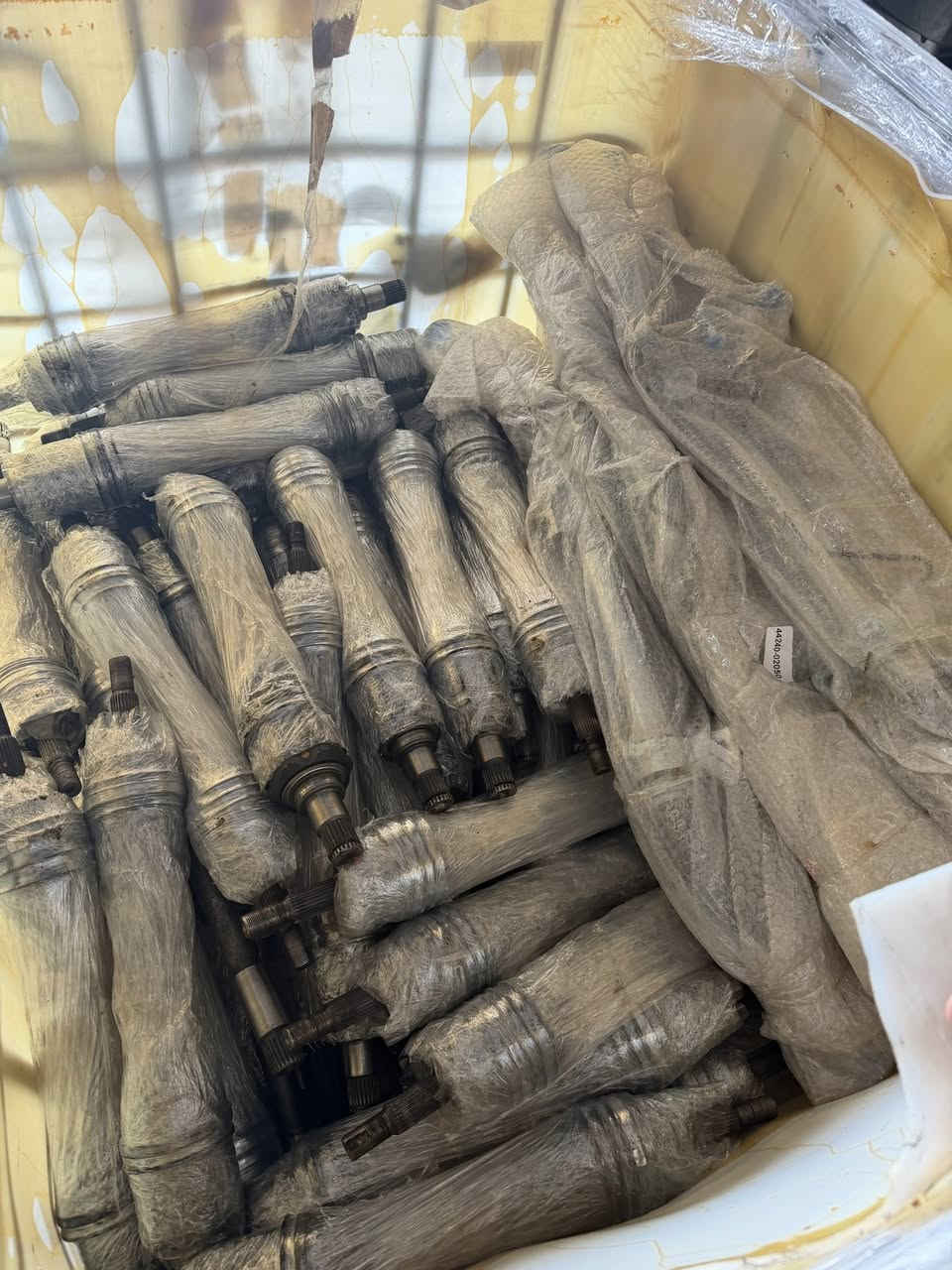 السلام وعليكم
بضاعه جديده جميع قطع غيار ابسم ونها والفرد 
محلات حجي توفيق 
بصره صناعيه حمدان 
***********كلشي متوفر قطع اصليه 100/100وستيرادنه
