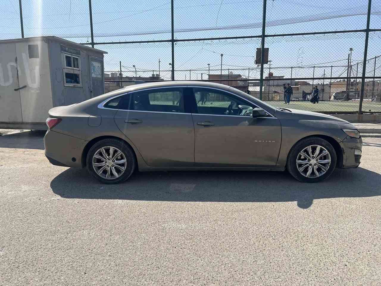 شيفروليت ماليبو موديل 2020 LT
ماليبو موديل 2020 ماشية 190 الف
صور الحادث موجودة بالمنشور 
رقم بغداد تحويل ثاني يوم 
بيها منظومة غاز واذا متريدها عادي تنشال 
سعرها 100$ وبيها مجال للشراي 
مكان السيارة بغداد 
للتواصل واتساب فقط 
***********
