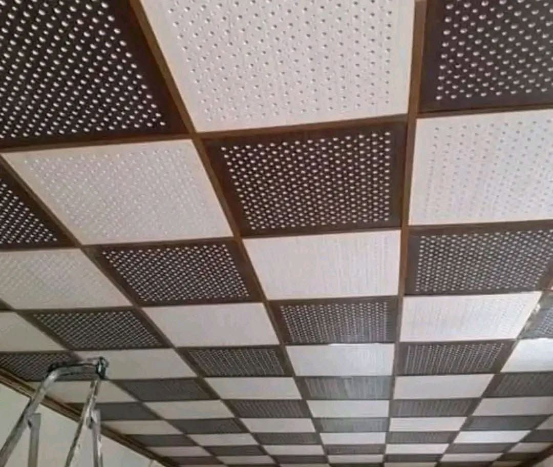 خلفه سقف ثانوي درجه اولى بسقوف وتغليف جدران المتر بالفين اخذه مكاني البصره جميع مناطق ***********
