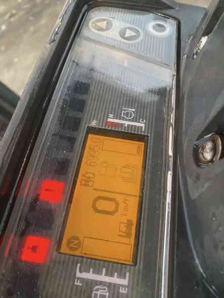 سلام عليكم اللبيع رافعه مسبوشي 3 
3 حركات مديل 2011 منفيس كاتي 
دخول جديد مشتغله فقط بل خارج 
شي قليل مكان بغداد باب الشيخ ***********
