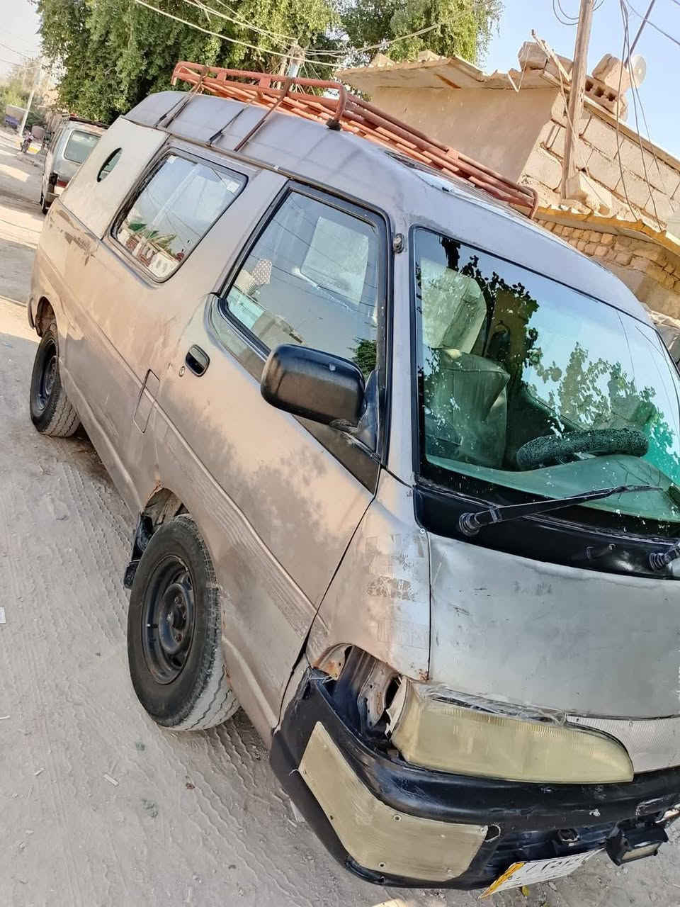 سلام عليكم سياره لبيع فاره موديل ٩٥ بسمي سياره جاهزه رقمه نجف سنويه ٢٠٢٤ نافذه مكان سياره كربلاء سياره ومصفره مهزوزه سنه ٢٣
السعر 20 ورقه وبيه جمال ***********
