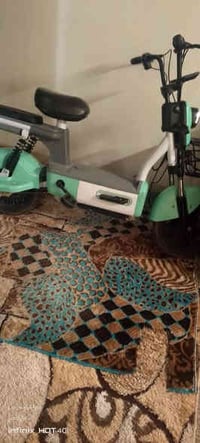 دراجة شحن لبيع 200 نضيفه كلشي مابيه شراي يدخل خاص او تصل على رقم 07776...