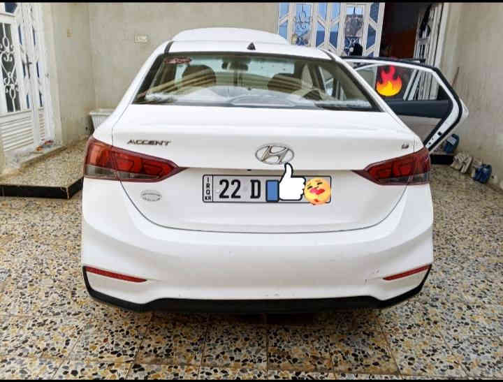 السلام عليكم
اكسنت موديل 2019 
رقم اربيل 
ماشيه 76 الف
محرك ١٦٠٠ دوش 8نوزل 
وارد خليجي
لون ابيض
السعر 135ورقة
مكاني ميسان للستفسار خاص او علرقم التالي 
***********
