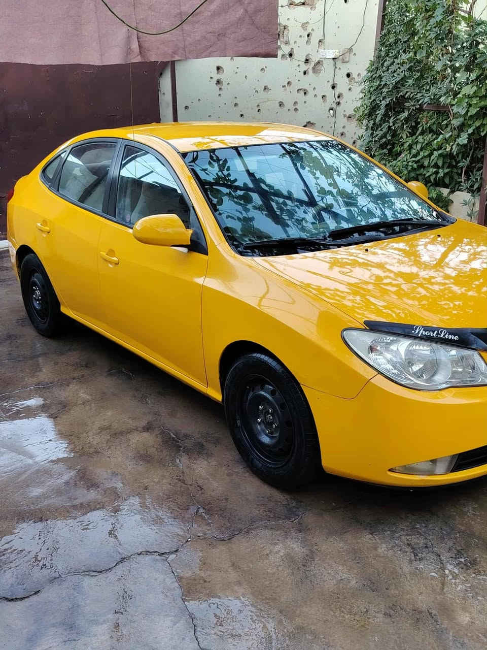 السلام عليكم النترا وارد أمريكي موديل ٢٠٠٨ ضررها جامرلغ السايق ليبل واحد كير محرك بشرط السياره جاهزه من كلشي رقم ديالى منضومه غاز 
السعر ٨٨ وبيهه مجال 
***********
