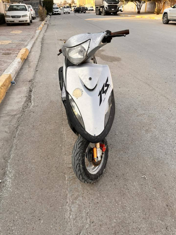 سلام عليكم دراجة ماكس عدلة للبيع مكينة 49 مكينة خرسة مكفولة من صوت نضوح وتبخير كهرابائيات كلهة شغالة سلف هندر نكرة كفرات كلهة بلادي مكاني بغداد الدورة السعر 550 للتصال ***********
