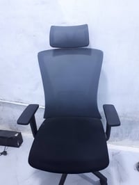 كرسي جيمينج • أصلي • توصيل