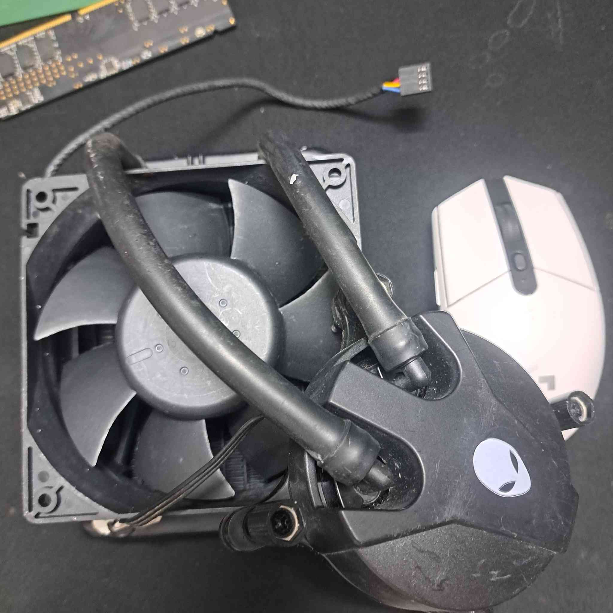 سلام عليكم  
مبرد مفحوص وشغال ومفحوص اداء قوي جداً سعر 20 الف


**إذا كنت صاحب هذا الإعلان وتريد حذفه لأي سبب، رجاءا أرسل رسالة إلى الدعم الفني**