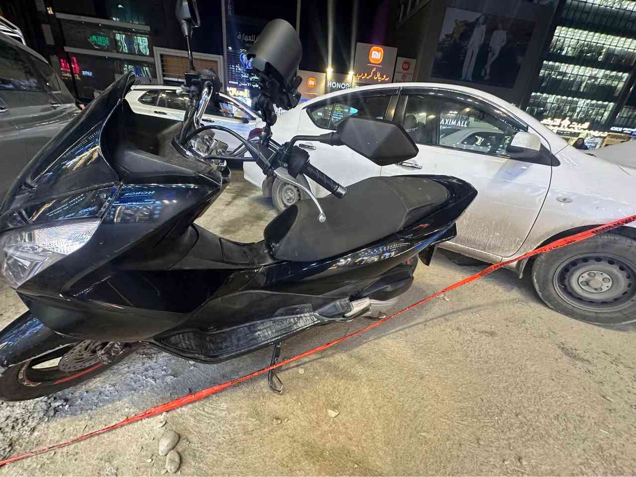 سلام عليكم دراجة بي سي اكس  محرك نضيف دراجة امانت الله حلوة صالنصة رياضي محرك خير من الله رايدهة ب١٣٠٠ مكاني شارع الربيعي رقم *********** بغداد, العراق
