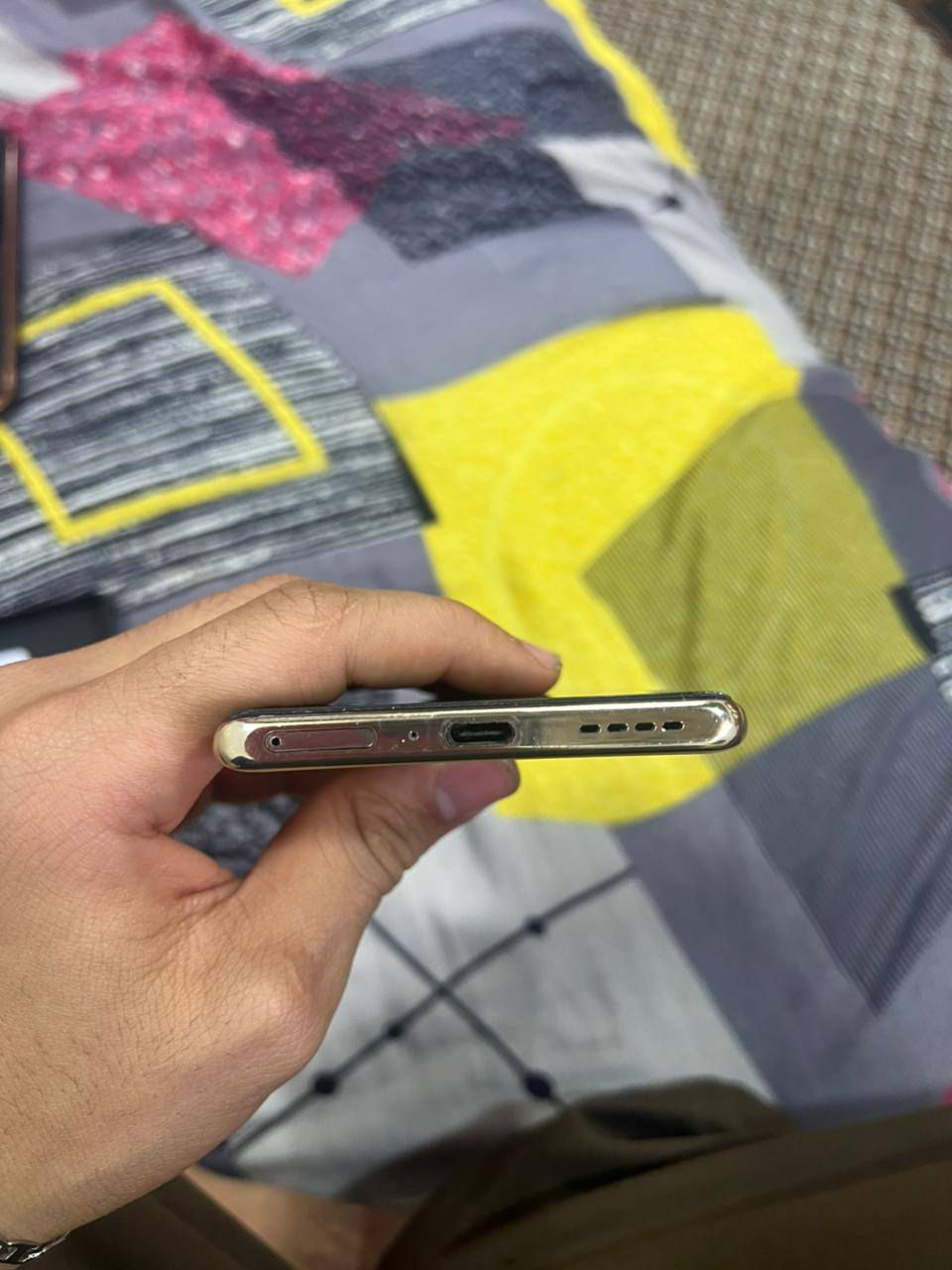 Infinix NOTE 40 Pro
مكفول من كلشي كارتونته موجودة
السعر 280 
اتصال ***********
