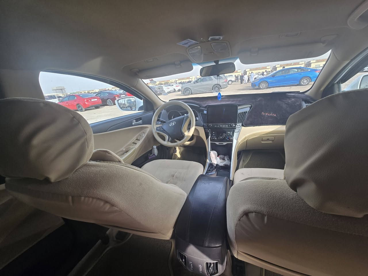 سلام عليكم
سوناتا  ١٣ خليجي كفاله عامه ماشيه ١٢٠ الف 
رقم بغداد بسم جيرانه يعني تحويل بل بصره
السعر 138وبيها مجال شويه  مكاني البصره الهارثه 
***********
