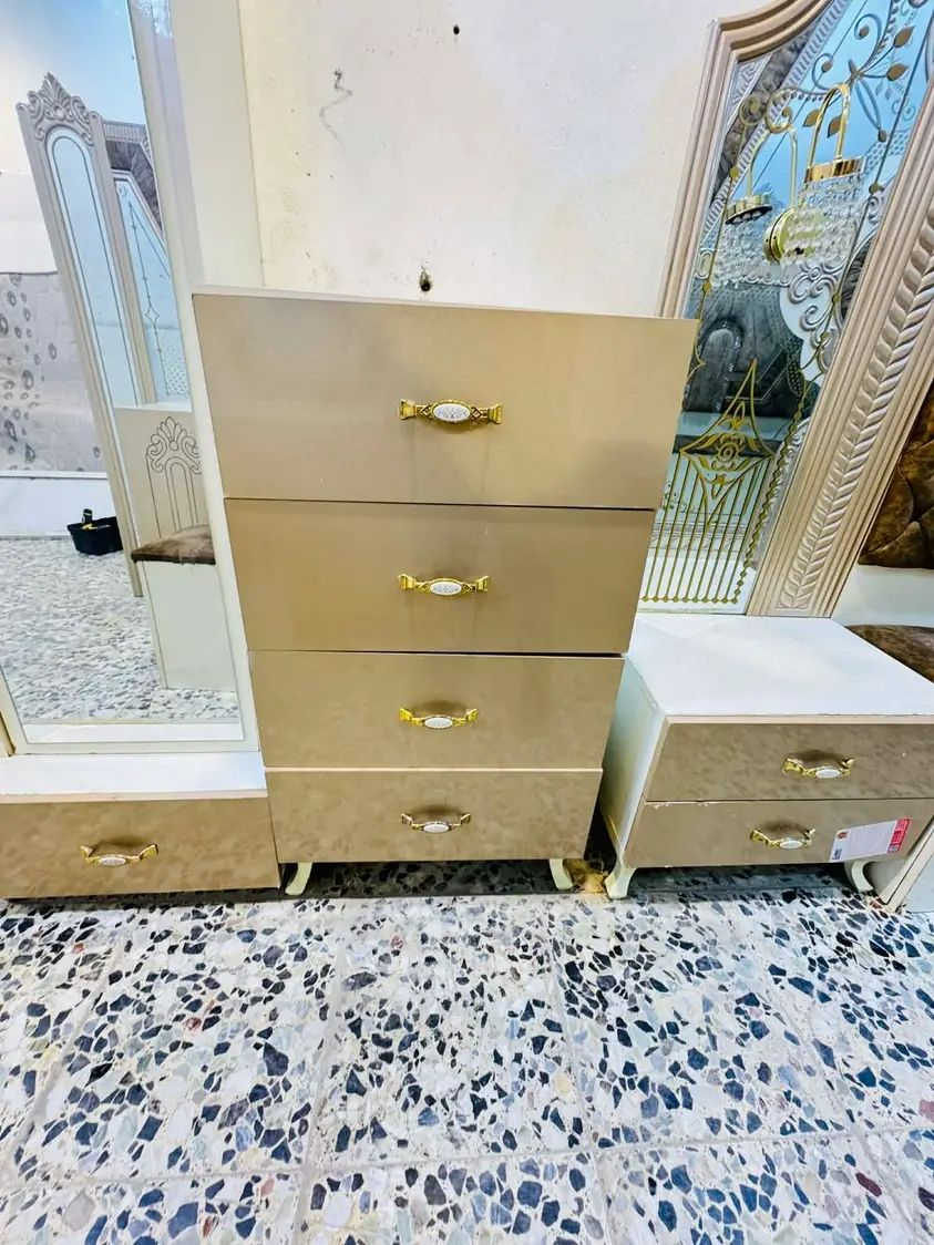 غرفه نوم تركيه 9 قطع نضافه فول  وضخمه سعره 650 الف  هيه والدوشك
مكانها نجف


**إذا كنت صاحب هذا الإعلان وتريد حذفه لأي سبب، رجاءا أرسل رسالة إلى الدعم الفني**