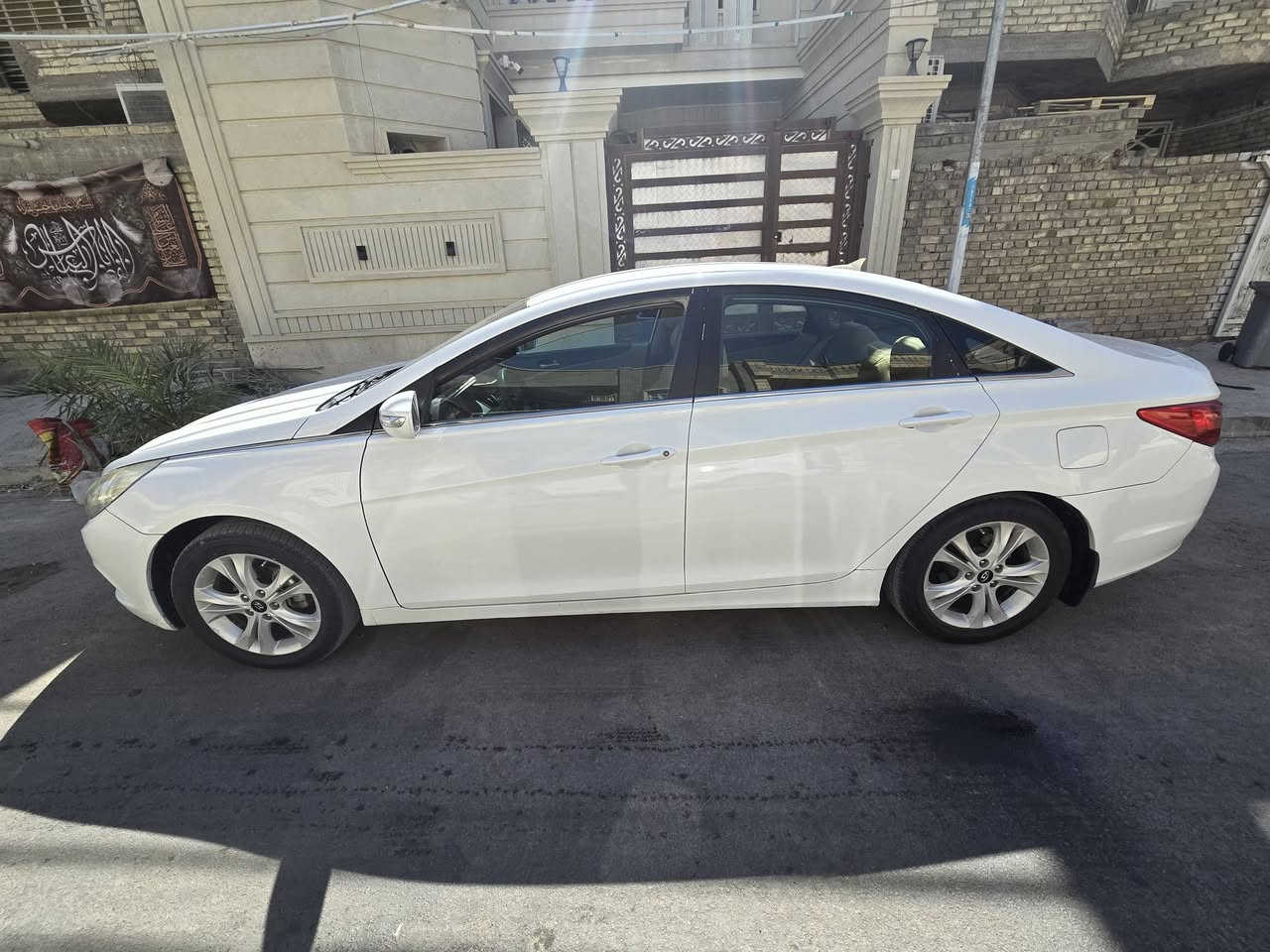 سوناتا
سوناتا ٢٠١١ خليجي 

سيارة جاهزة 
صدر جديد
 تايرات تخم جديد
 رقم انكليزي 
تبريد قطعتين 
مكينة 2400 دوش 

مكان السيارة بغداد 
السعر 107
***********
