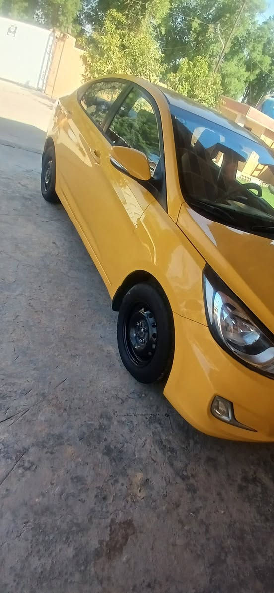 سيارةاكسنت خليجي محرك 1600 سياره نضافه فول كير و محرك مكفول العنوان بغداد 
رقم الهاتف/
***********
