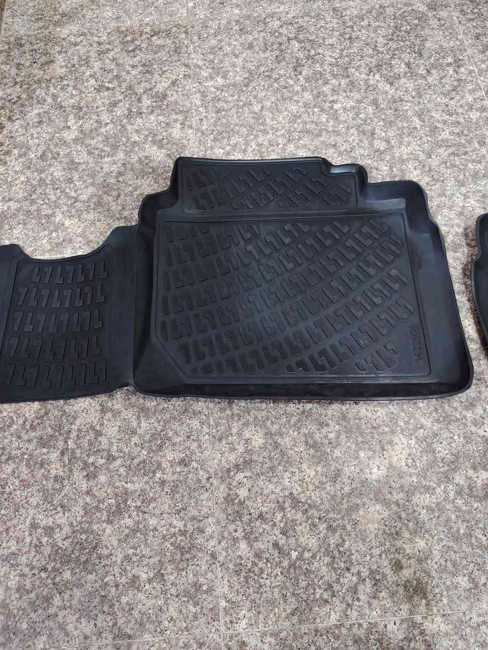 ارضيات روزلاين و فرشه صندوق خلفي لكيا سيراتو موديل ٢٤ و ٢٥
*********** _ ***********
