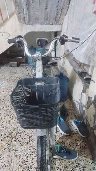 باسكل شحن للبيع بطاريات جدد السعر مية الف العنوان حي رمضان ***********
