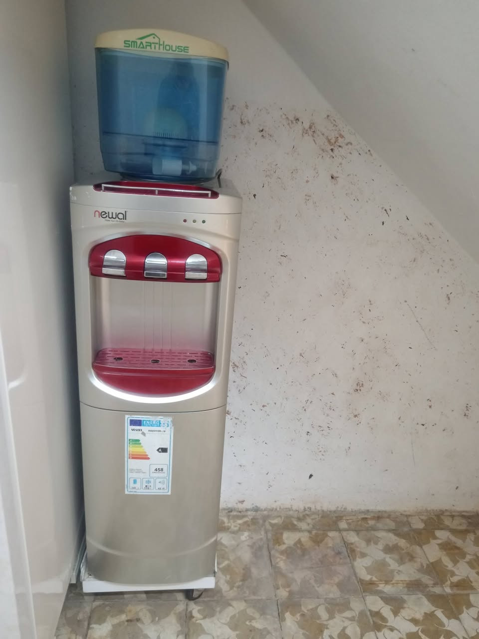 غراض مستعمله للبيع كلهم يشتغلون المكان برطله ابيعهم شلع ***********
