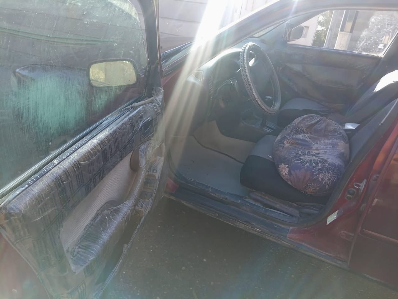 السلام عليكم
كامري للبيع 
موديل 96
رقم بغداد 
تحويل مباشر 
محرك و كير مكفول 
صبغ عام جماليه 
السعر 45 بيها مجال 
مكانها صلاح الدين الضلوعيه 

***********
