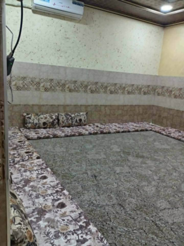 🏡 بيت للبيع – الموصل / حي الأربجية
📍 قرب مول واو
🔹 بيت مرتب وجاهز للسكن
🔹 المساحة: 130 متر مربع
🔹 الواجهة: 8 متر
🔹 طابق واحد
🔹 غرفتا نوم
🔹 هول
🔹 مخزن
🔹 مشتملات كاملة
📞 لمعرفة السعر والتفاصيل أكثر، التواصل على الخاص أو على الرقم:
***********
