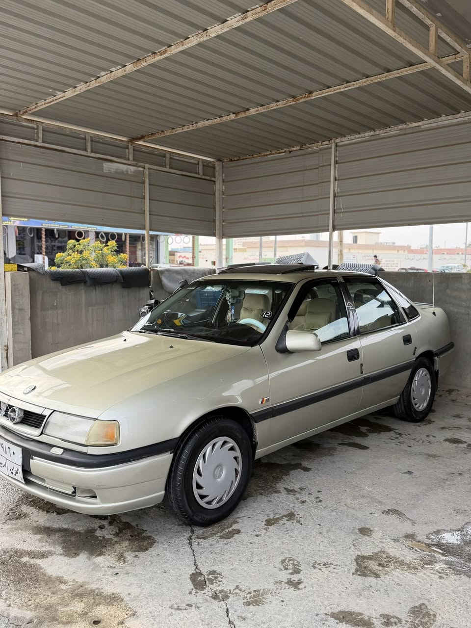 السلام عليكم ✨
اوبل فكتره للبيع موديل 1993
محرك 18 گير اوتوماتيك 
مصبوغه عام جماليه
سنويه منتهيه….(السعر 48وبيهه مجال)
للأتصال….***********
