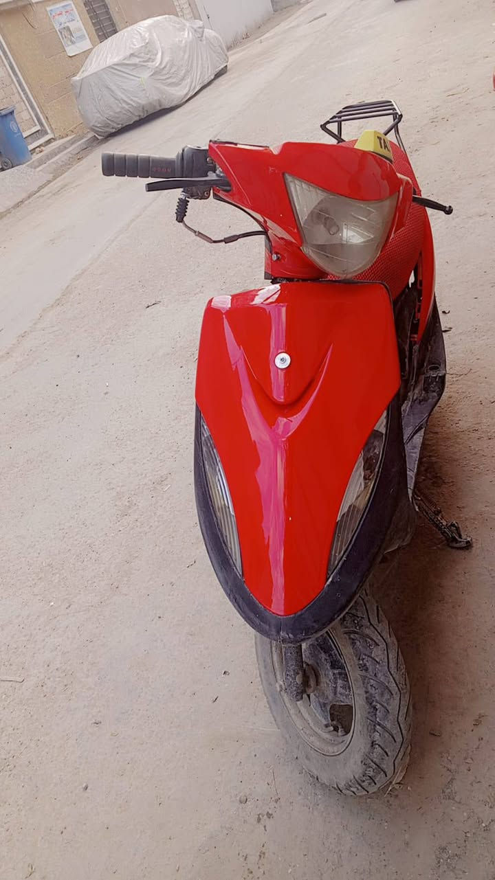 السلام عليكم ماكس عدله للبيع 
مال رمبه صارلها عندي 5اشهر السعر 400وبيها مجال قليل حك الجيه المكان سريدات قرب الشعب (***********) الاتصال على الواتساب ♥️
