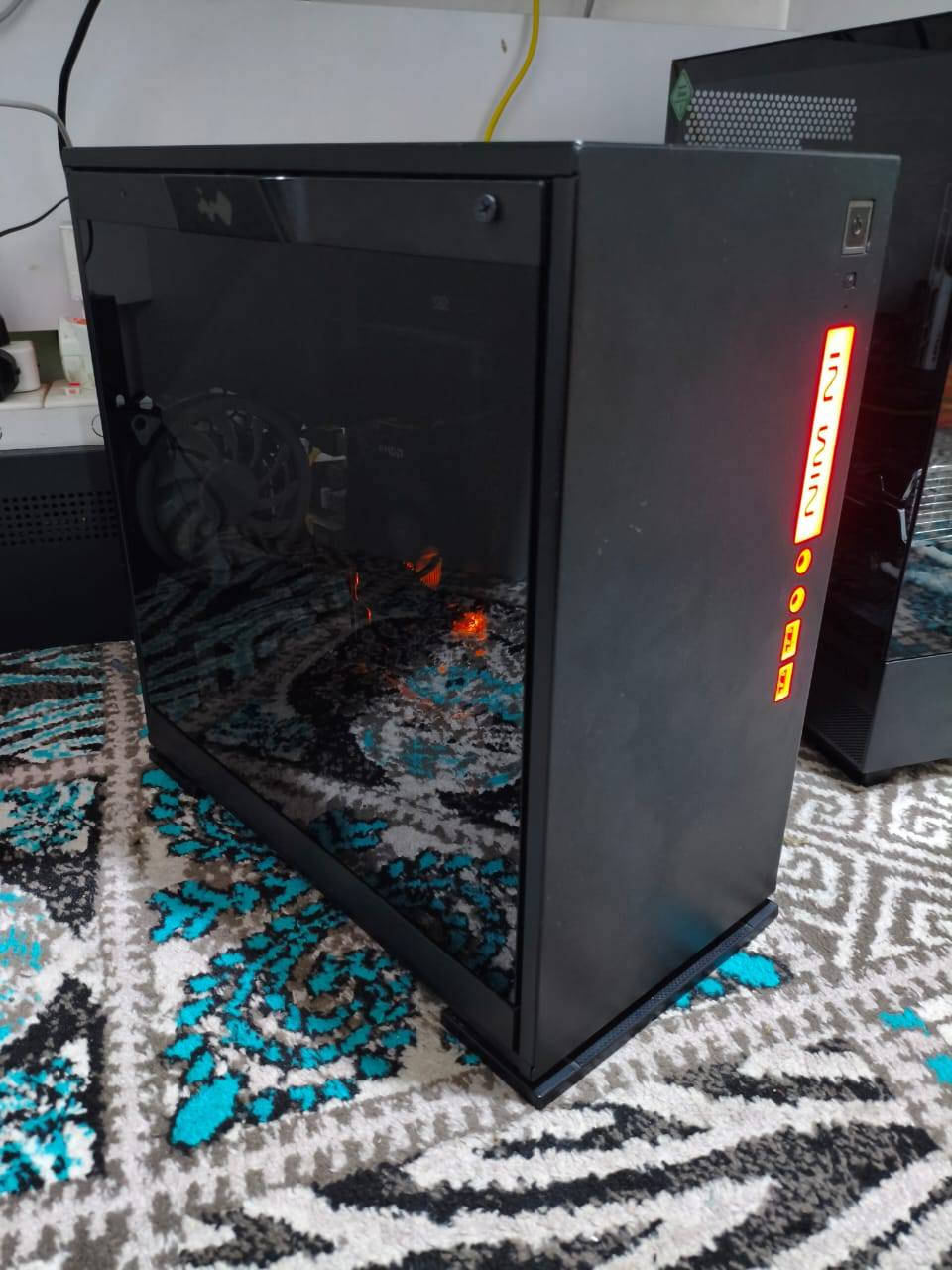 كيس للبيع مع 3فانات rgbالسعر 40توصيل حجم minyatxتواصل واتس ***********
