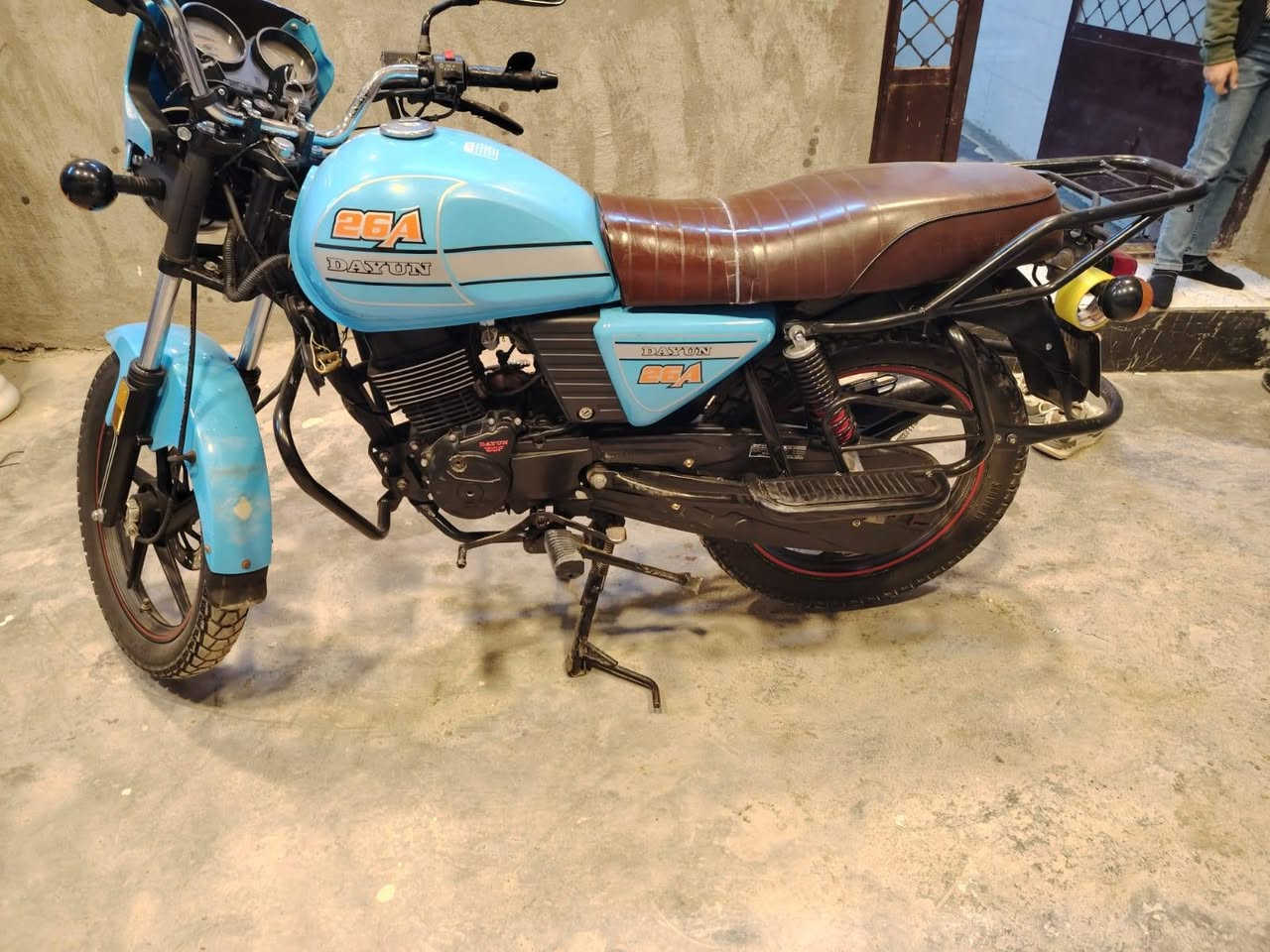 سلام عليكم شباب دايوان 23 رقم بغداد مكفوله كفاله عامه سعر 2.500 وبيه مجال للشراي مكاني بغداد رقم ‏‪***********‬‏
