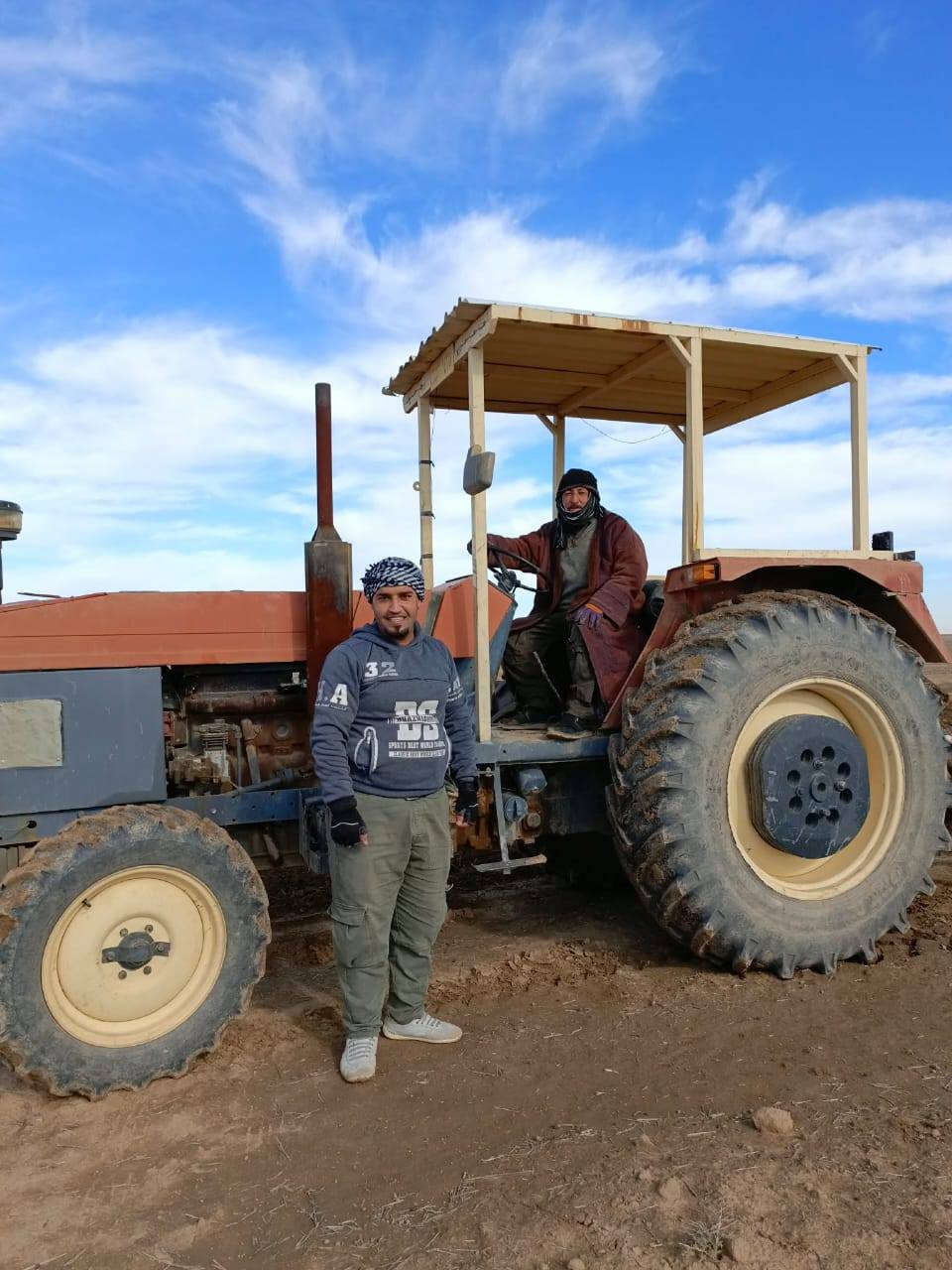 السلام عليكم
تركتر عنتر موديل 89
الحجم 121
محرك وكير شرط 
وايرمنية كامل
هيدروليك كامل
دكاكه شغال
طخم تواير جديد
جاهز على الشغل
مع دسك 12عزاوي دبل شاصي
شرط البيع مع الدسك
السعر 17500 وبي مجال حگ الجيه
للاستفسار
***********
***********
