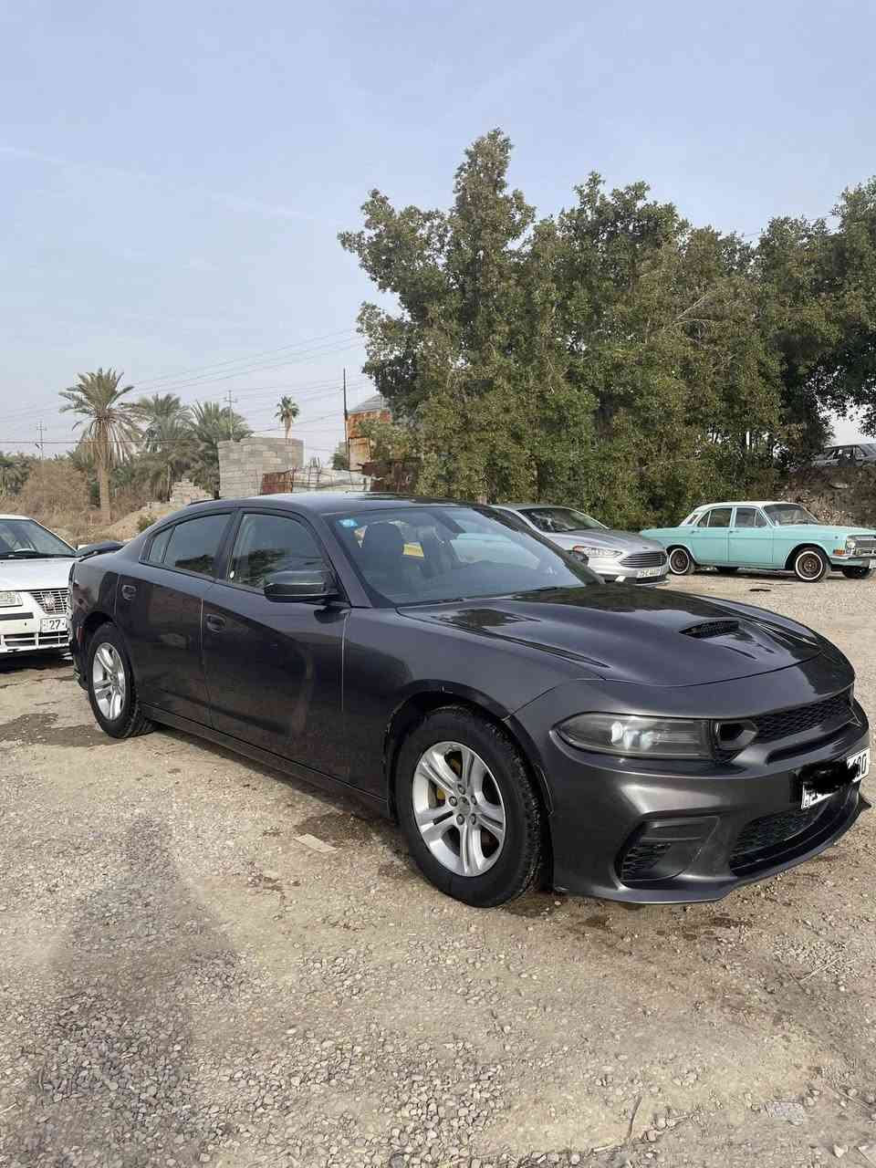 السلام عليكم
للبيع او مراوس
جارجر 2015 اصل رقم بصرة
سنوية ل 2029
محرك 3.6 سيارة جاهزة ومكملة من كل النواحي كير محرك جدد
حداديه ،جديدة تخم تاير ،جديد ؛جاهزة من كلشي ) حادث السيارة بچم 
السعر 155$ بيه مجال قليل 
مكان سوق الشيوخ
📞***********
